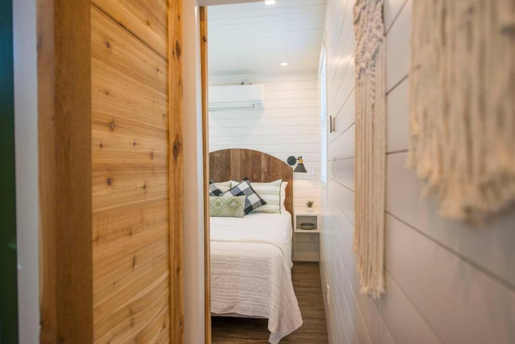 Container Home With Rooftop Views And Pickleball-Pecan Grove Bellmead Dış mekan fotoğraf